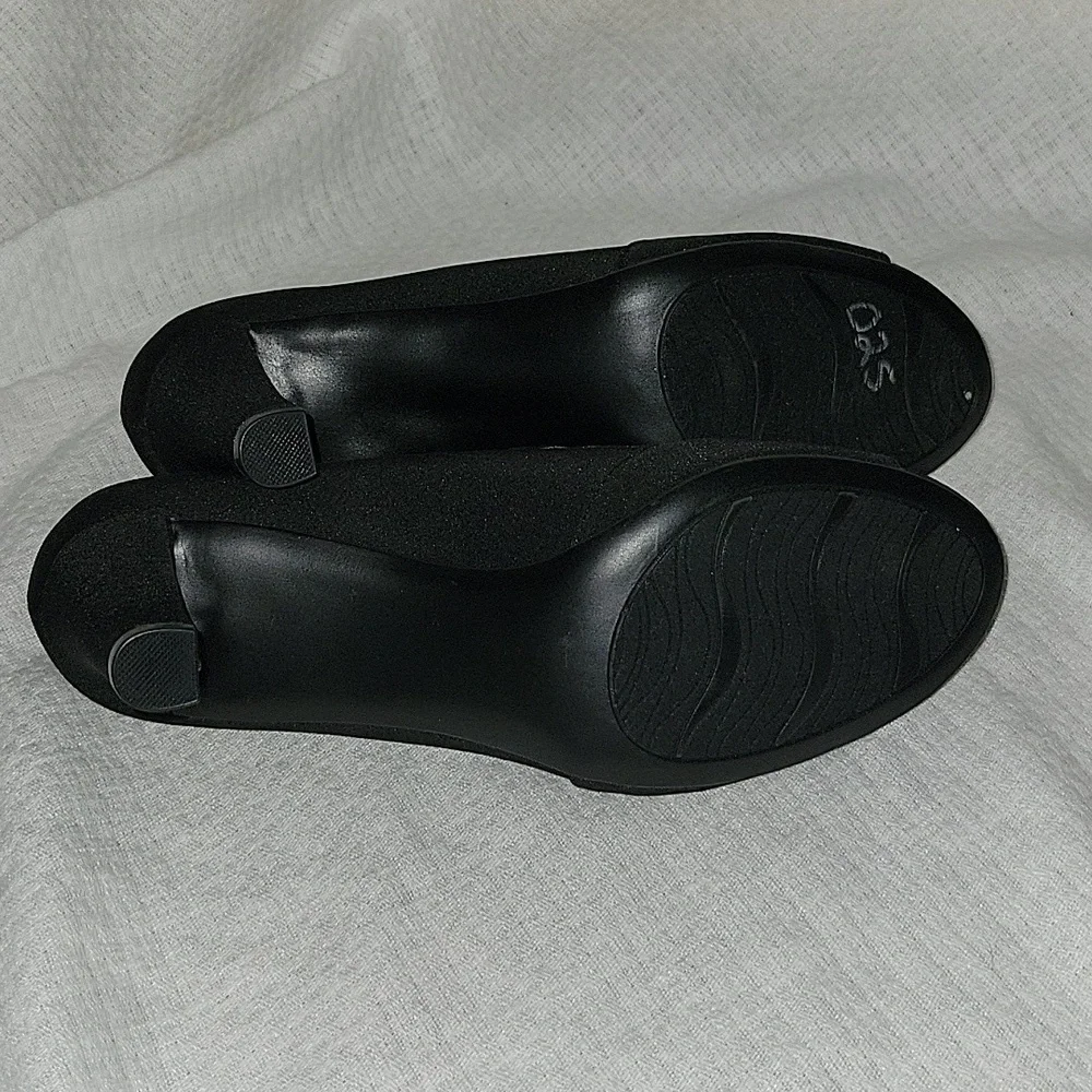 IMPO Black Open Toe Strappy Heels Size 7.5 NWOT